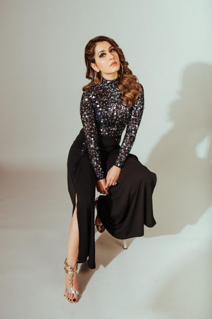 Rashi Khanna Latest Photo Shoot In Black Dress 3